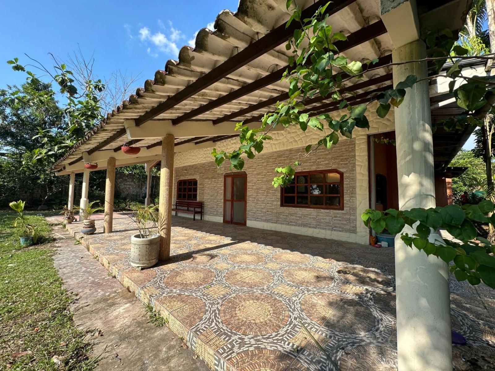 Casa Alojamiento La Cascina Hotel Iquitos Exterior photo